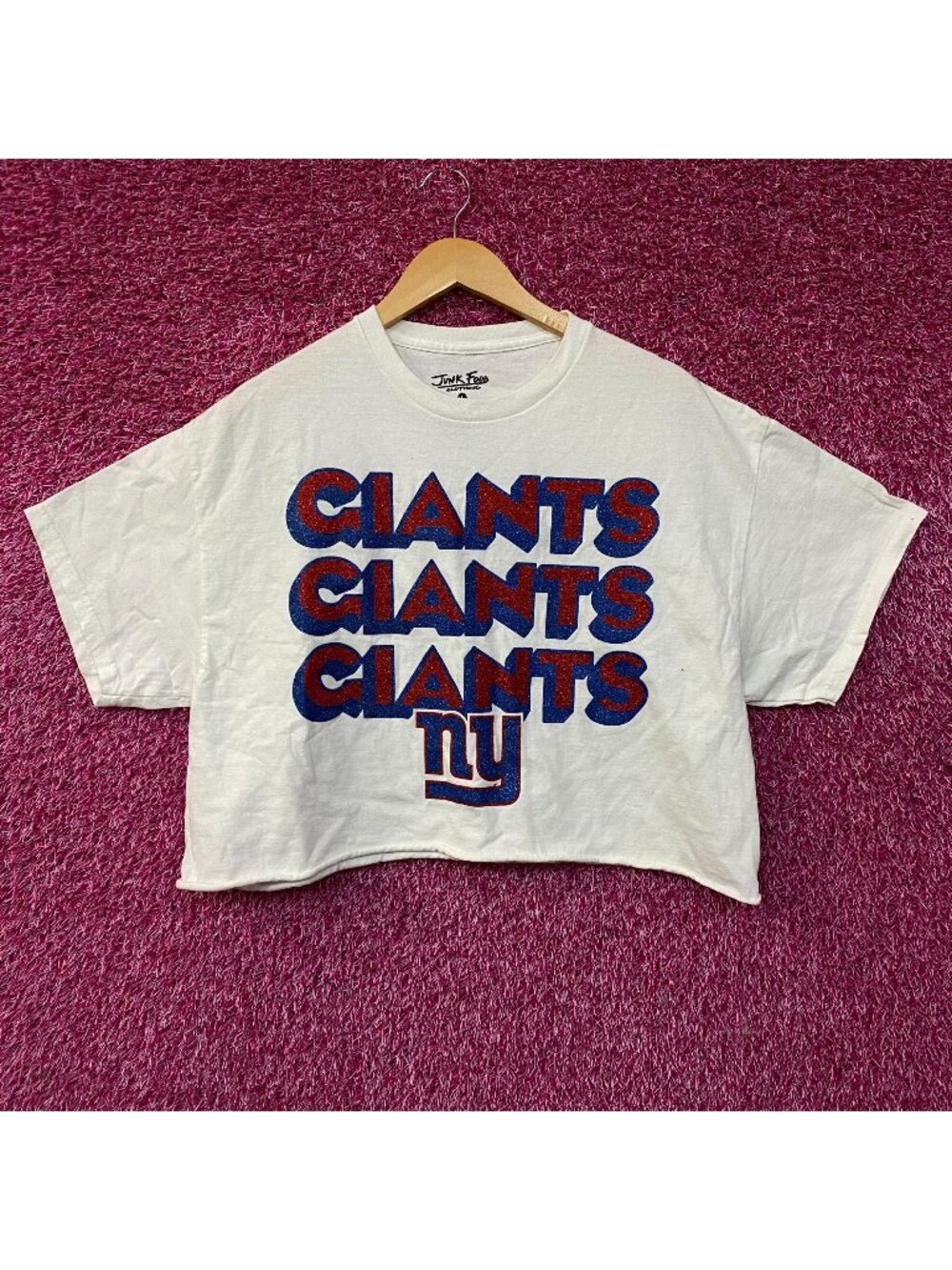 Junk Food Women's New York Giants Repeat Glitter Flea Market Crop Tee Large